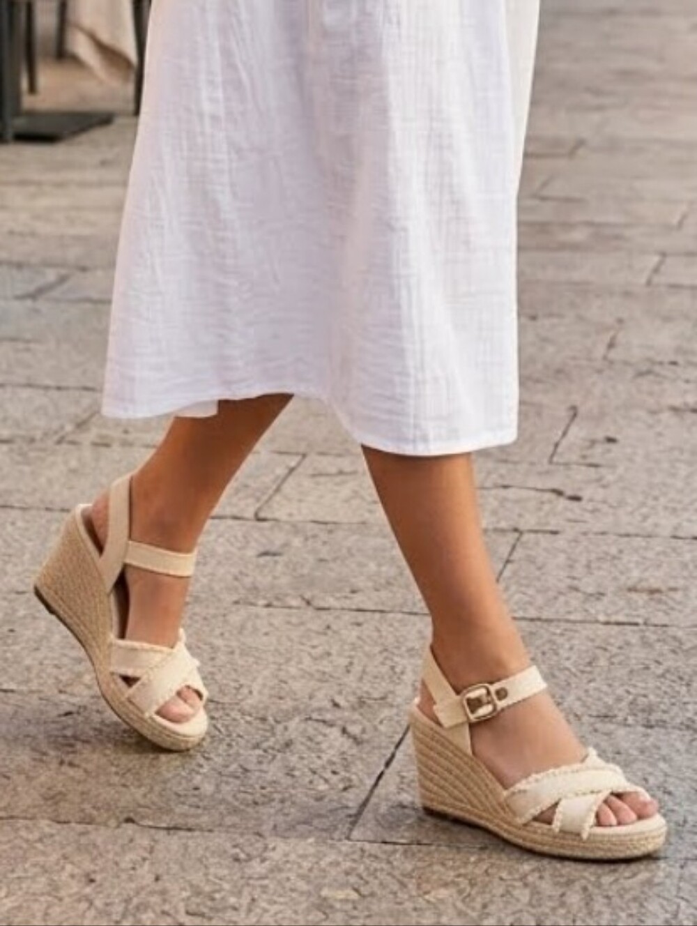 TOMMY BAHAMA Bethany Women's Cream textil Upper  Wedges Strappy  Sandals 9.5M
